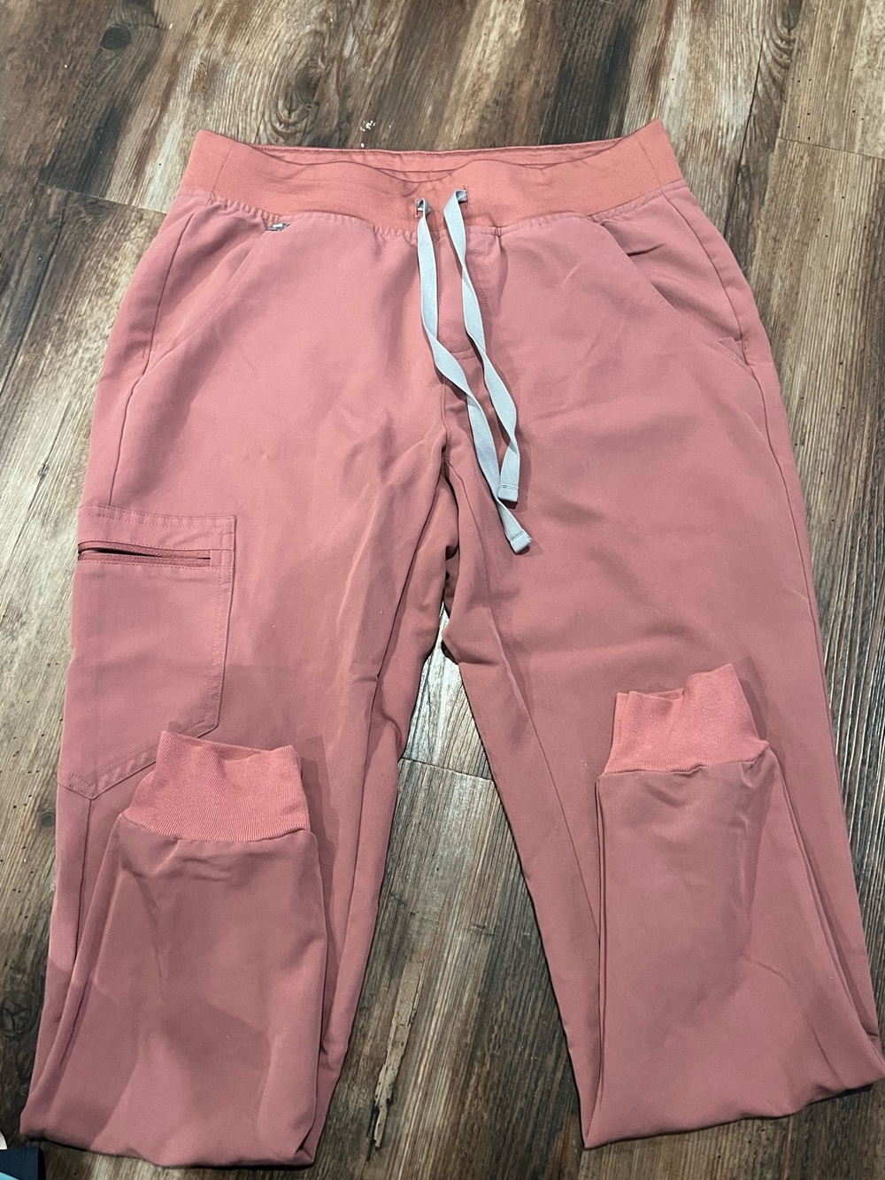 Figs Women's Mauve Zamora Scrub Pants
